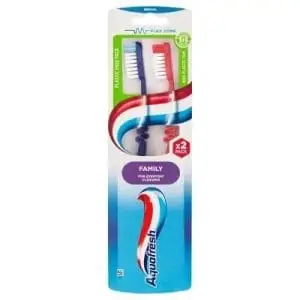 AQUAFRESH TOOTHBRUSH TWIN PACK FAMILY UNIVERSAL